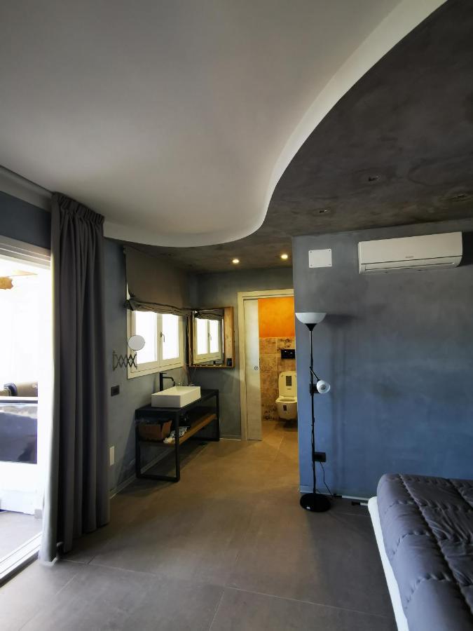 Relais Du Port Bed & Breakfast Santa Teresa Gallura Bagian luar foto